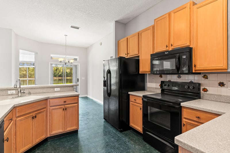 Linda (25) at 1625 Pinecrest Dr, Orange Park, FL 32003