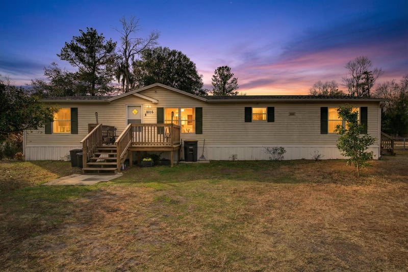 Photo 2 of 8016 Buttercup St, Jacksonville, FL 32210, photographed by Megapixeler