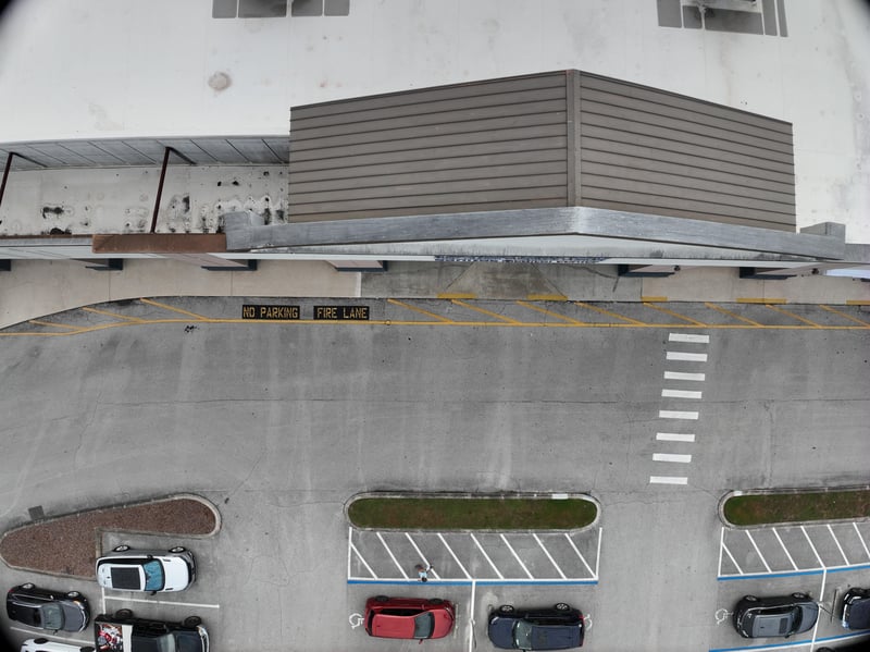 Aerial view of building rooftop and parapet at 9406 Atlantic Blvd, Jacksonville, FL 32225