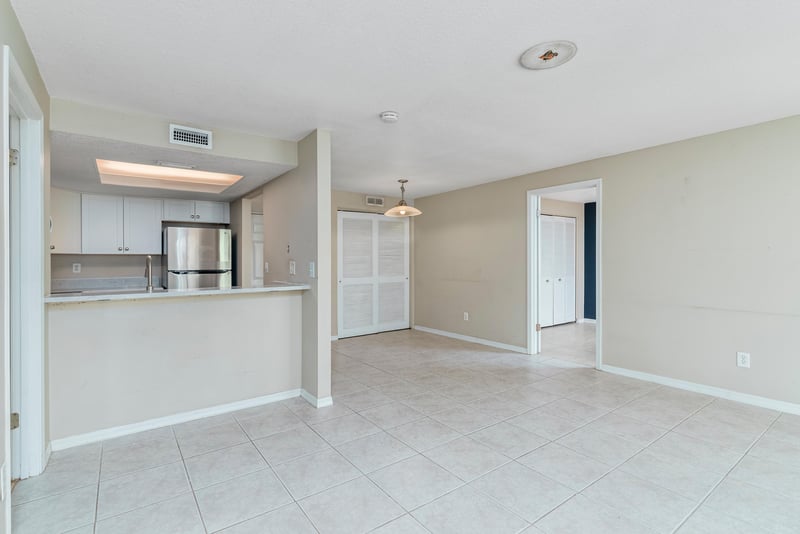 Photo 19 of 221 6th Ave S, Jacksonville Beach, FL 32250, photographed by Megapixeler