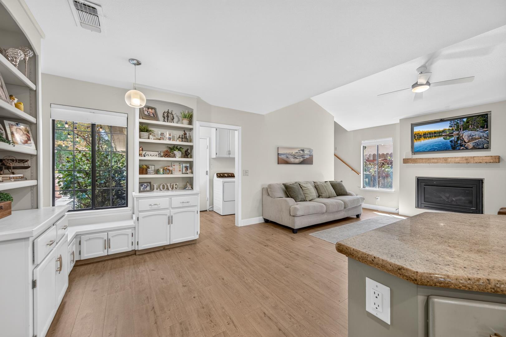 813 E Catalina Cir, photo 54