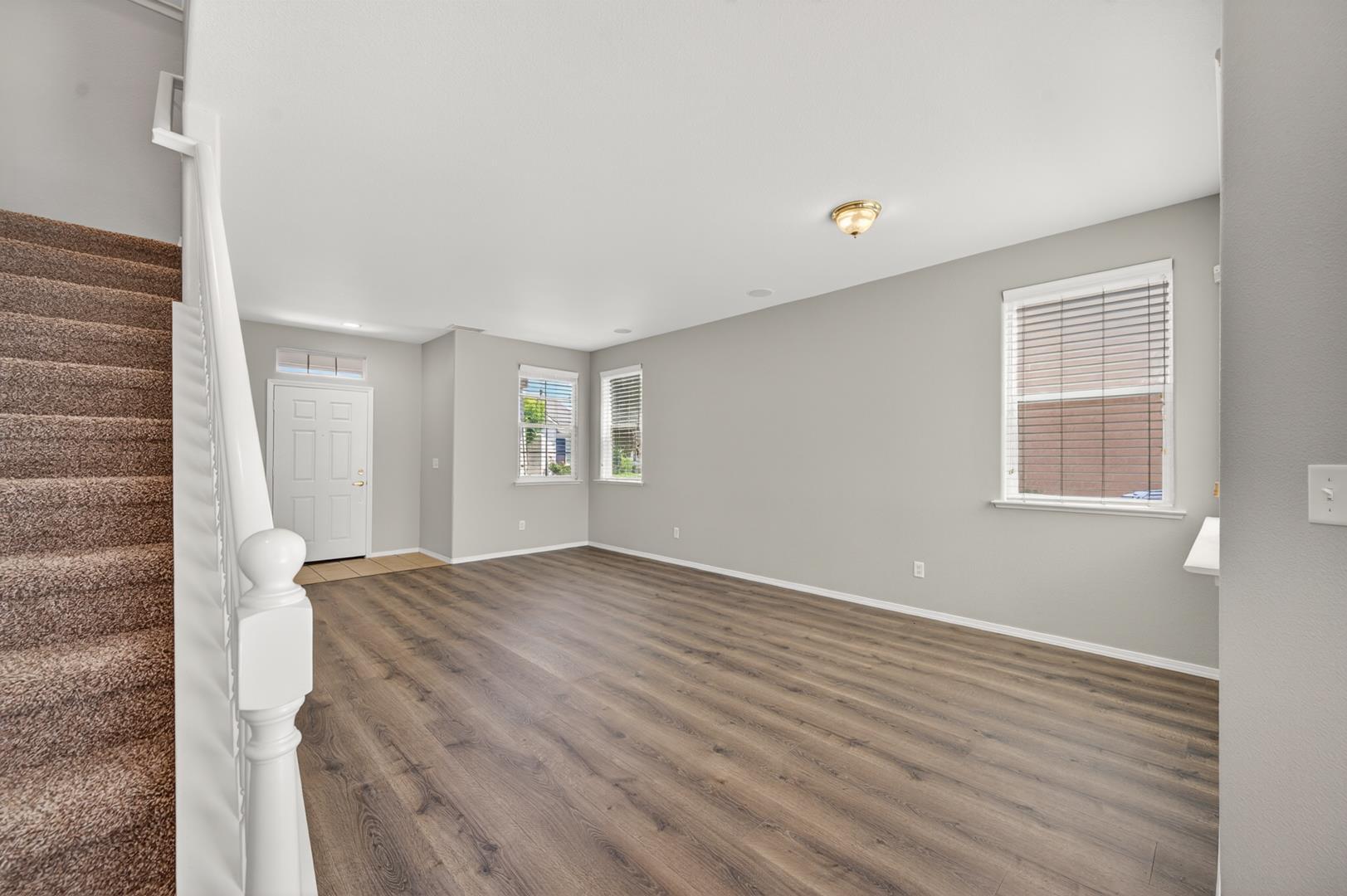 714 W Riviera Ln, photo 17