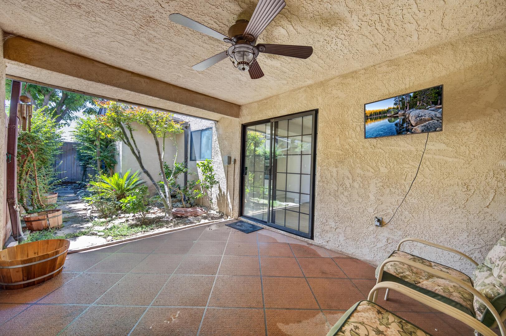 1657 Willow Ave, photo 53