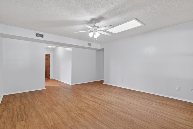 Family Room 3 at 516 Penman Rd, Neptune Beach, FL 32266