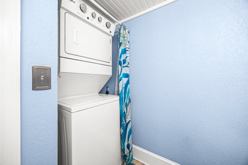 Photo 32 of 3346 Royal Palm Dr, Jacksonville, FL 32250, photographed by Megapixeler