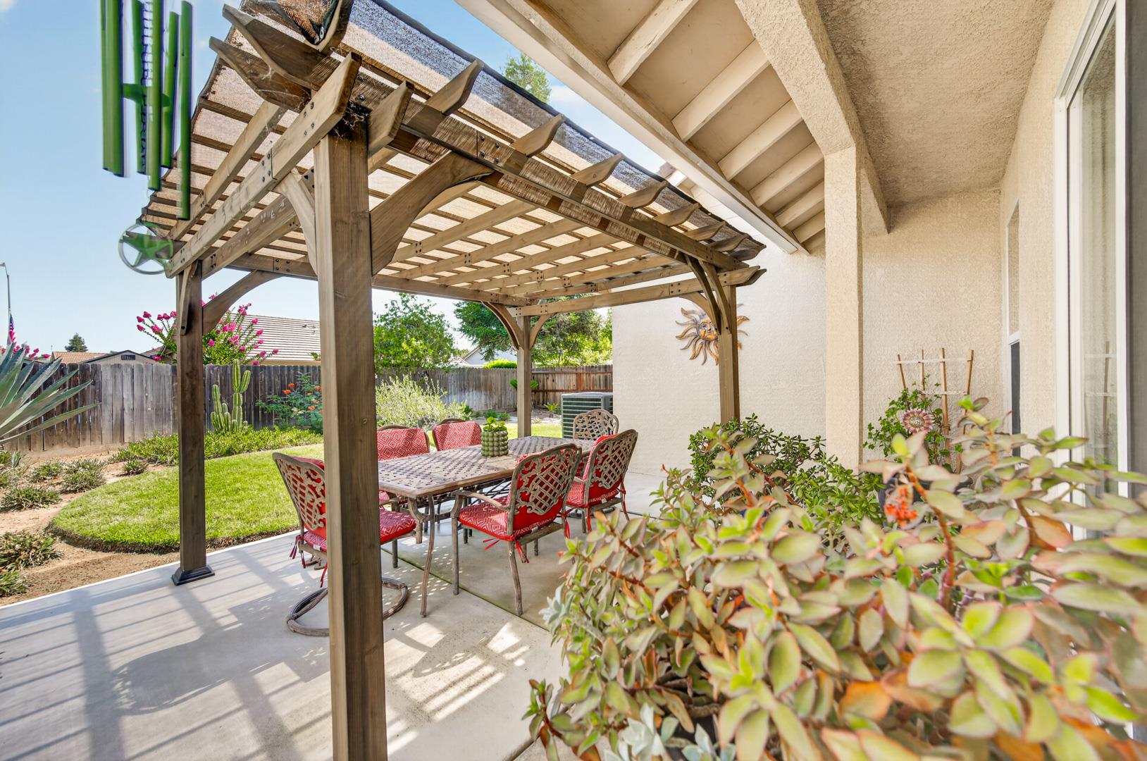 337 Village Dr, photo 78
