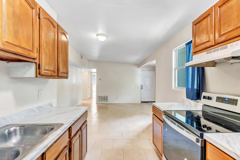 Photo 16 of 4407 Melvin Cir E, Jacksonville, FL 32210, photographed by Megapixeler