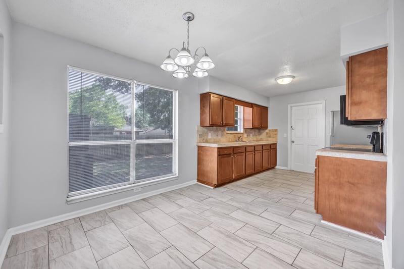 Photo 14 of 6124 Blank Dr W, Jacksonville, FL 32244, photographed by Megapixeler