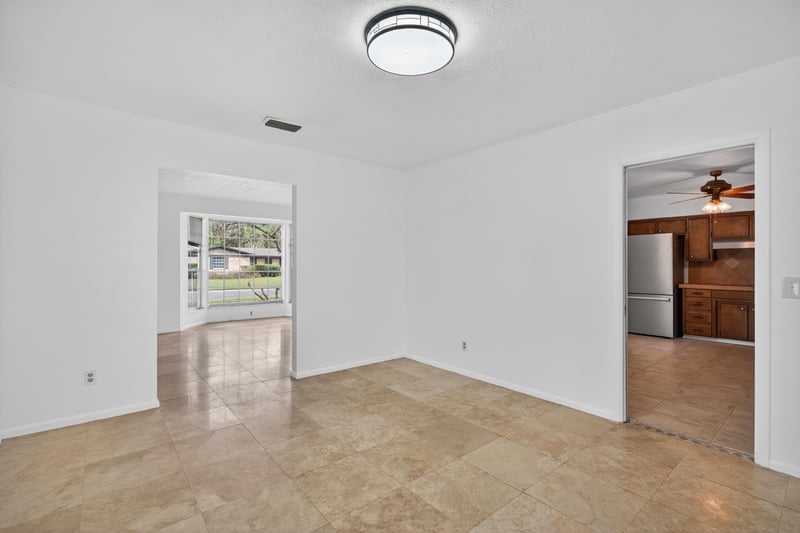 Photo 9 of 2750 Cedarcrest Dr, Orange Park, FL 32073, photographed by Megapixeler