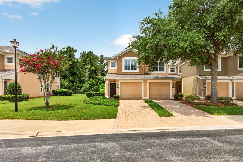 Photo 3 of 8495 Little Swift Cir, Jacksonville, FL 32256, photographed by Megapixeler