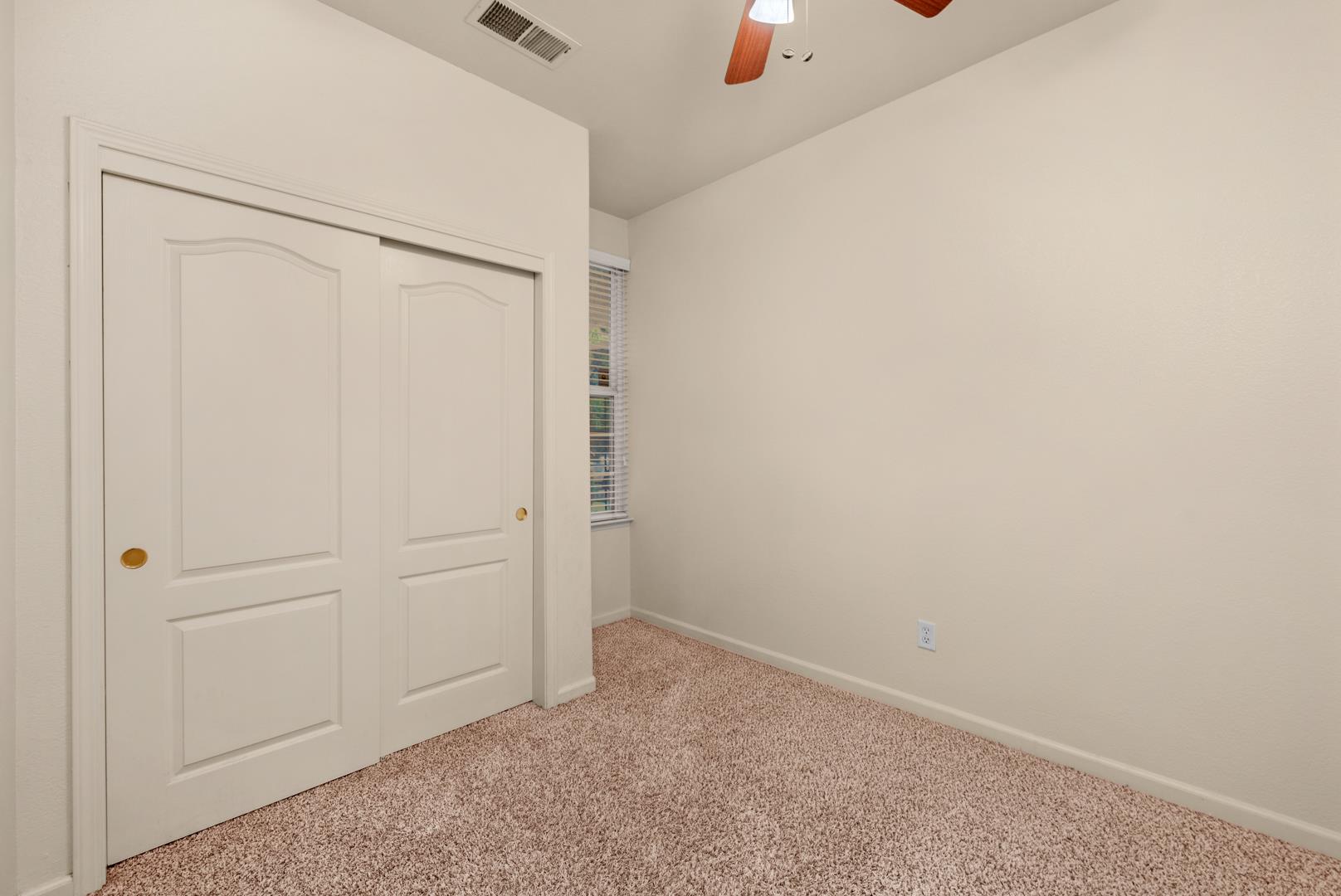 239 N Timmy Ave, photo 33