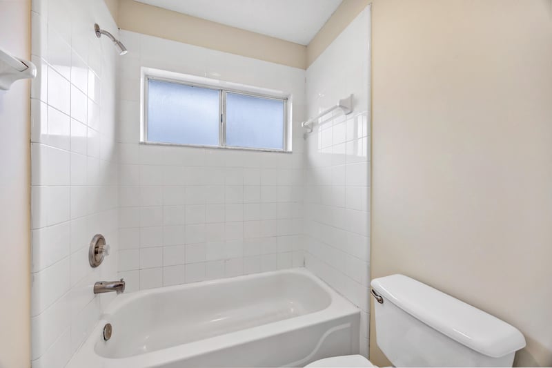 Photo 33 of 4565 Mainmast Ln, Jacksonville, FL 32277, photographed by Megapixeler