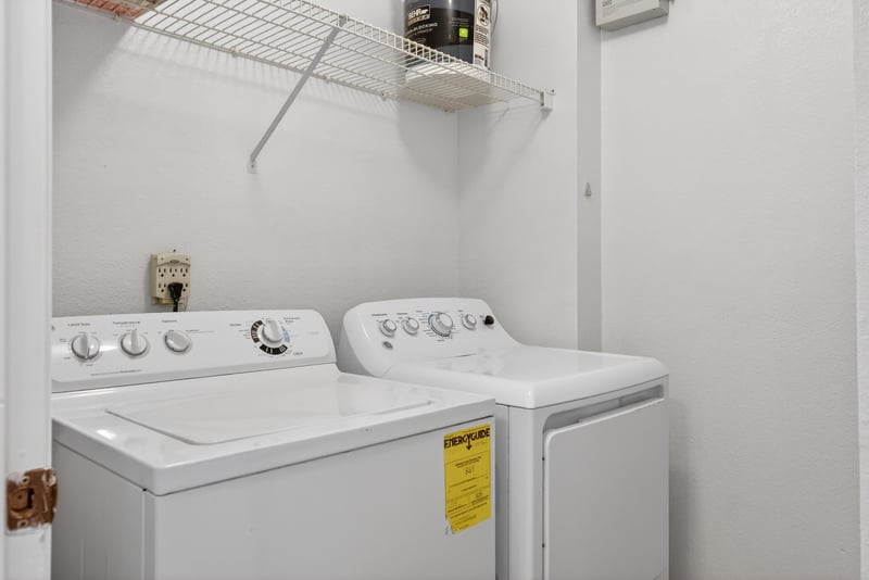 Laundry at 13810 Sutton Park Dr N #237, Jacksonville, FL 32224