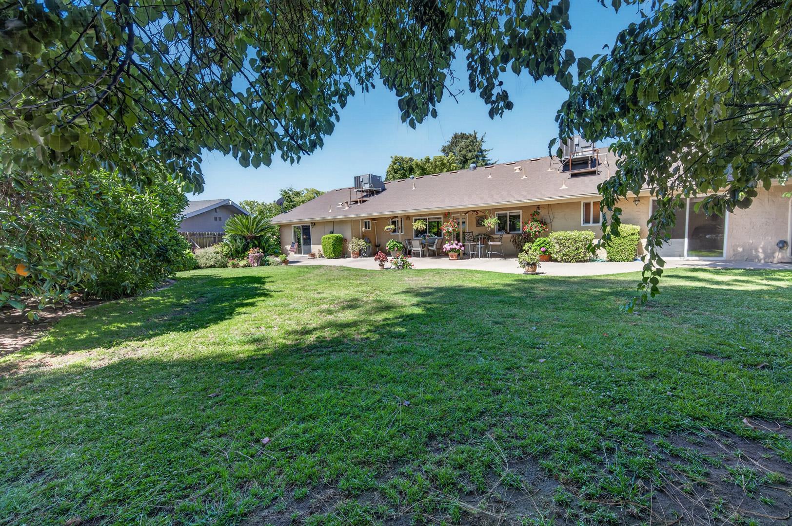 3317 W Alluvial Ave, photo 57