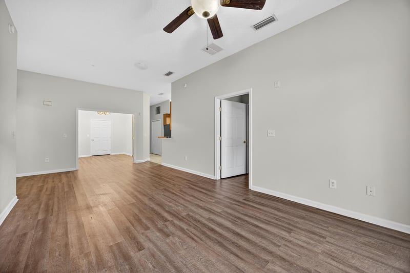 Photo 9 of 7047 Deer Lodge Cir unit 103, Jacksonville, FL 32256, photographed by Megapixeler