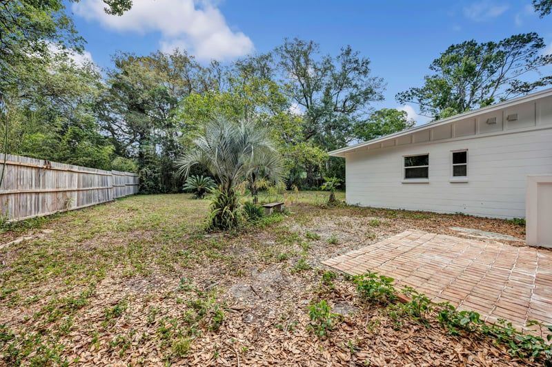 Photo 32 of 8924 Lopez Ct, Jacksonville, FL 32216, photographed by Megapixeler