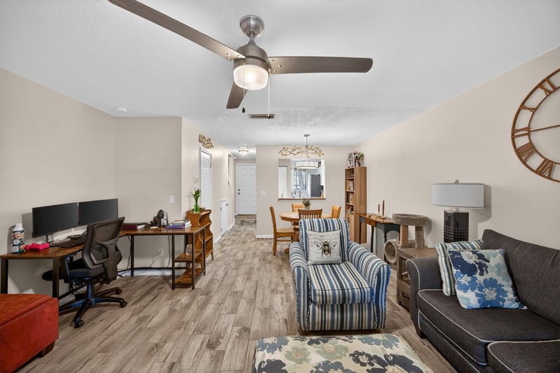 Photo 9 of 85 Debarry Ave apt 1024, Orange Park, FL 32073, photographed by Megapixeler