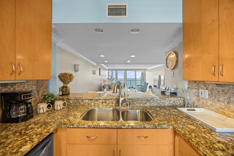 Photo 20 of 2100 Ocean Dr S ph 2, Jacksonville Beach, FL 32250, photographed by Megapixeler