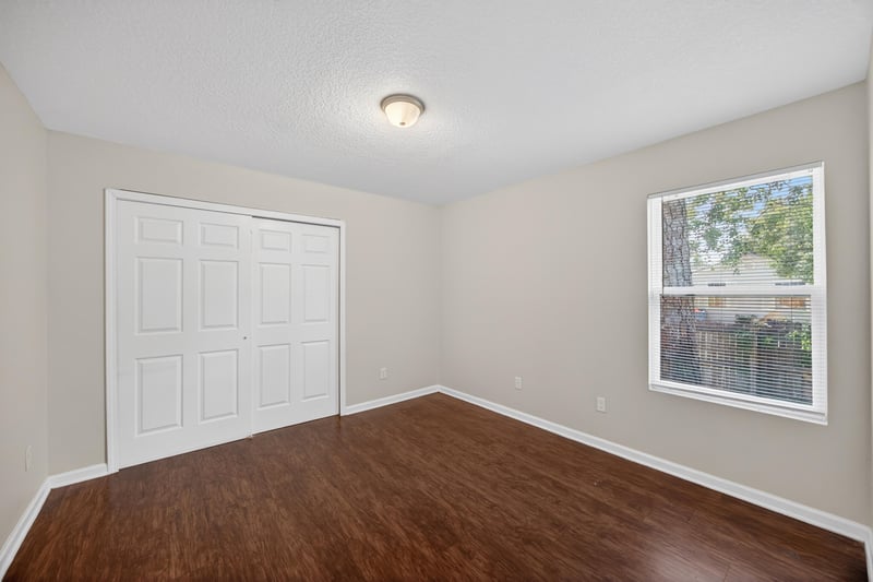 Bedroom 2 at 3029 Bessent Rd, Jacksonville, FL 32218