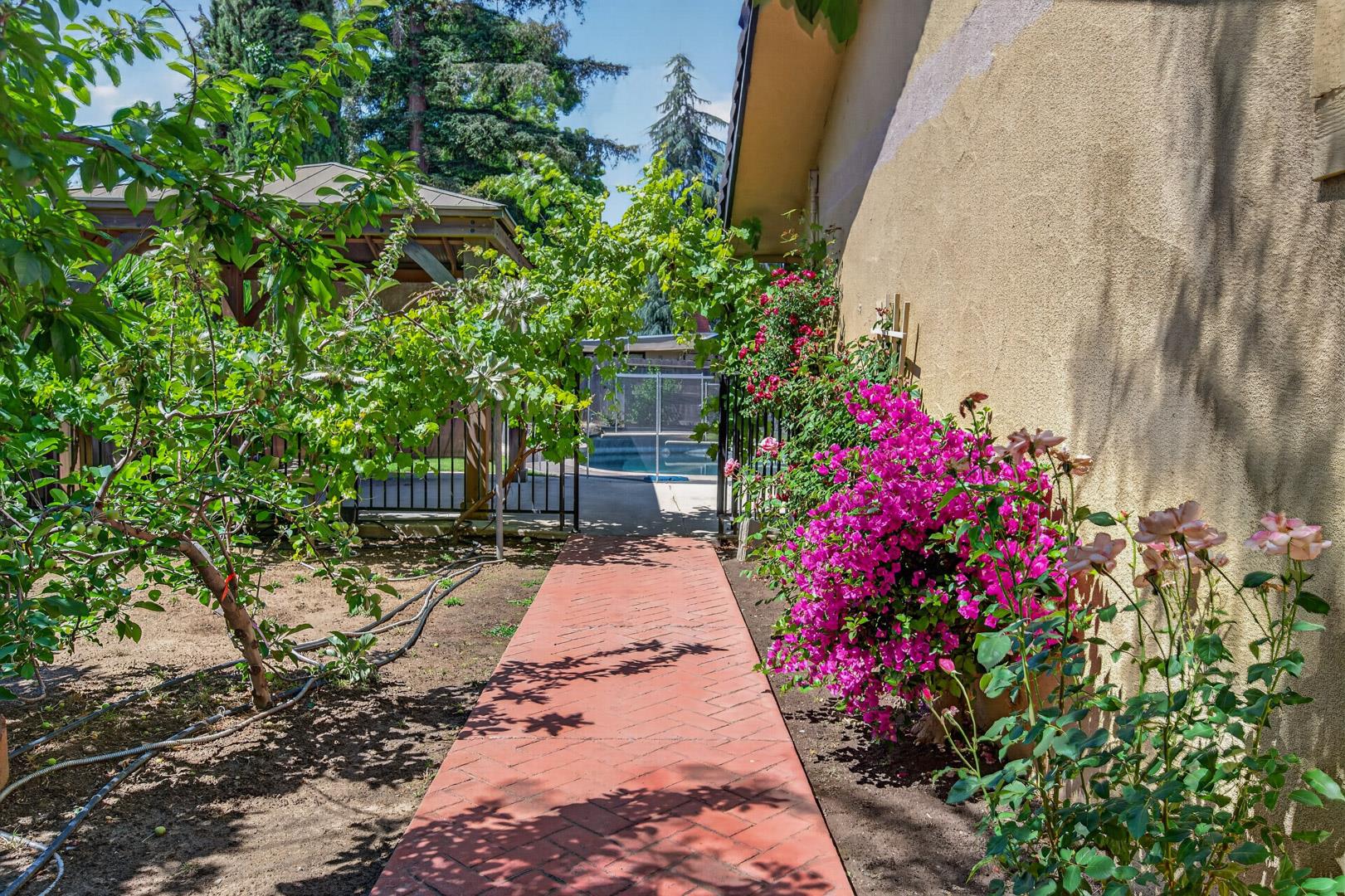 3291 E Los Altos Ave, photo 62