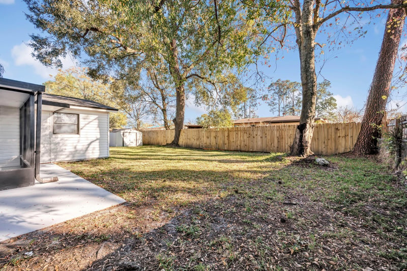 Photo 32 of 5548 Fargo Dr N, Jacksonville, FL 32207, photographed by Megapixeler