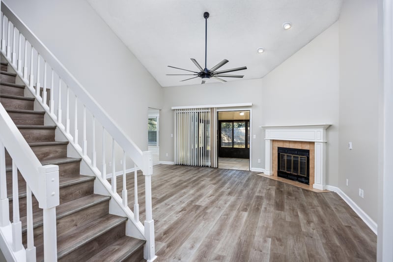 Photo 6 of 8156 Creedmoor Dr, Jacksonville, FL 32244, photographed by Megapixeler