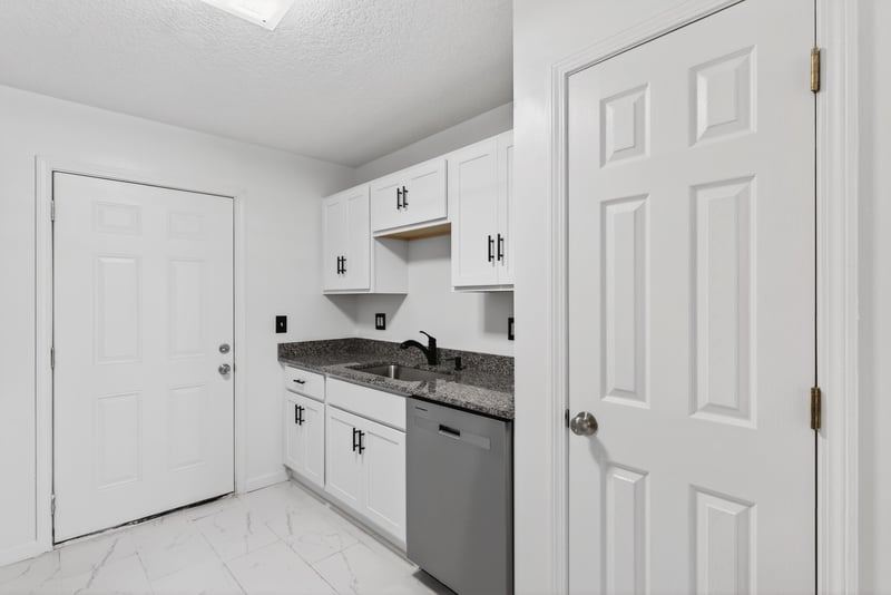Photo 17 of 7926 Jasper Ave, Jacksonville, FL 32211, photographed by Megapixeler