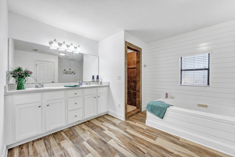 Photo 15 of 8626 Taylor Field Rd, Jacksonville, FL 32244, photographed by Megapixeler