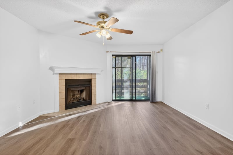 Photo 26 of 1604 Arcadia Dr, Jacksonville, FL 32207, photographed by Megapixeler