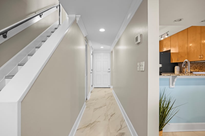 Photo 8 of 2100 Ocean Dr S ph 2, Jacksonville Beach, FL 32250, photographed by Megapixeler