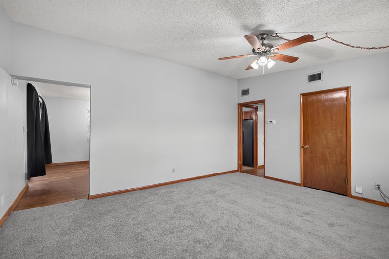 Empty carpeted room with ceiling fan at 11462 Elane Dr, Jacksonville, FL