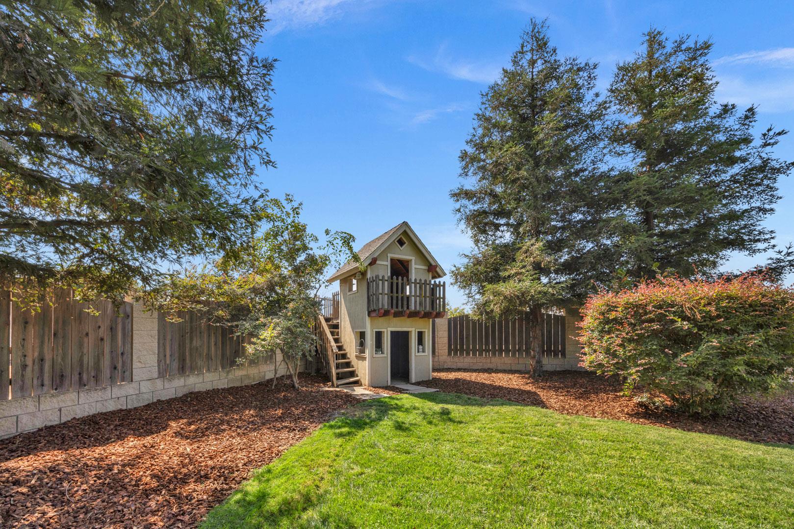4481 N Palm Ave, photo 61