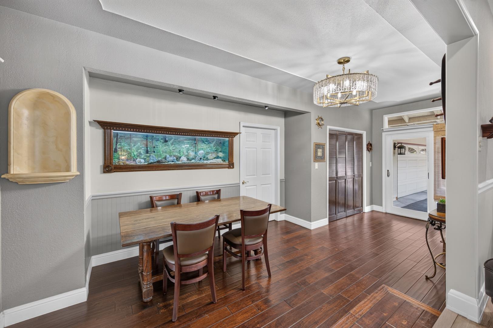 6197 N Fruit Ave, photo 18