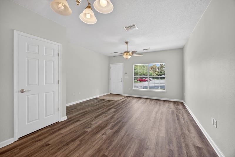Photo 10 of 8098 Summer Palm Ct, Jacksonville, FL 32256, photographed by Megapixeler