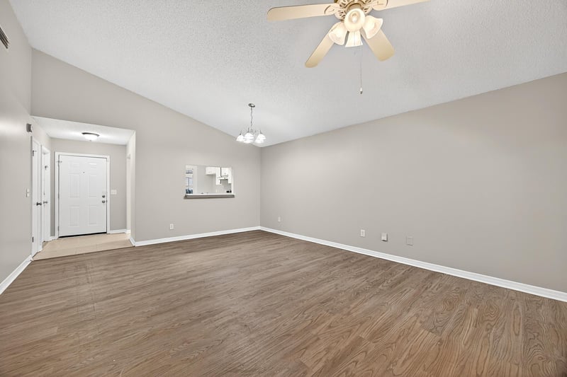 Photo 9 of 2217 Destine Ln, Atlantic Beach, FL 32233, photographed by Megapixeler