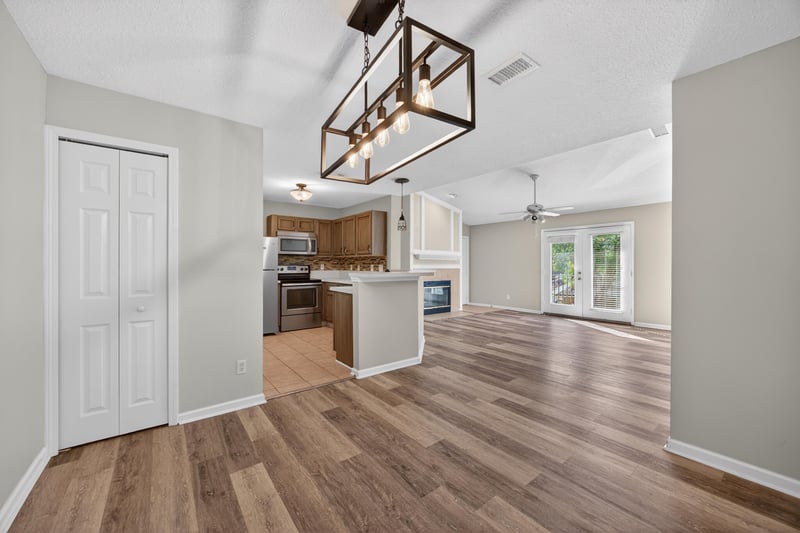 Dining Room 2 at 13727 Richmond Park Dr N unit 105, Jacksonville, FL 32224