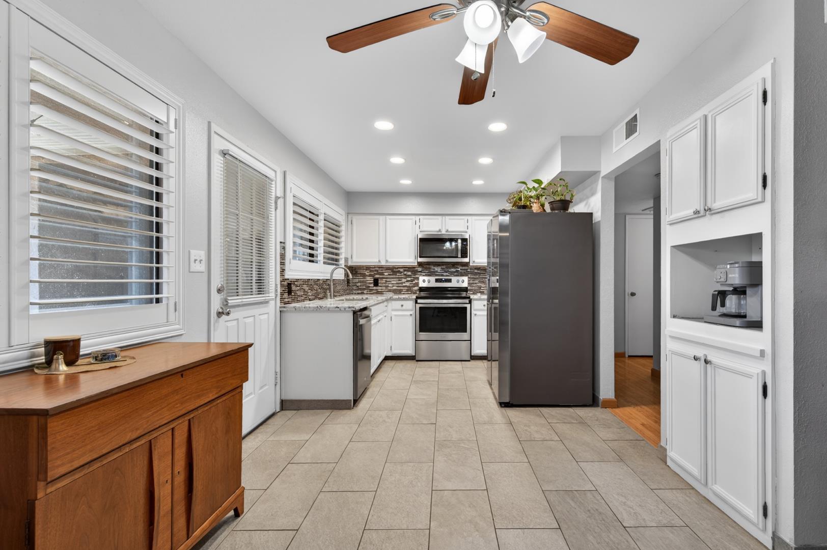 1767 W Santa Ana Ave, photo 22