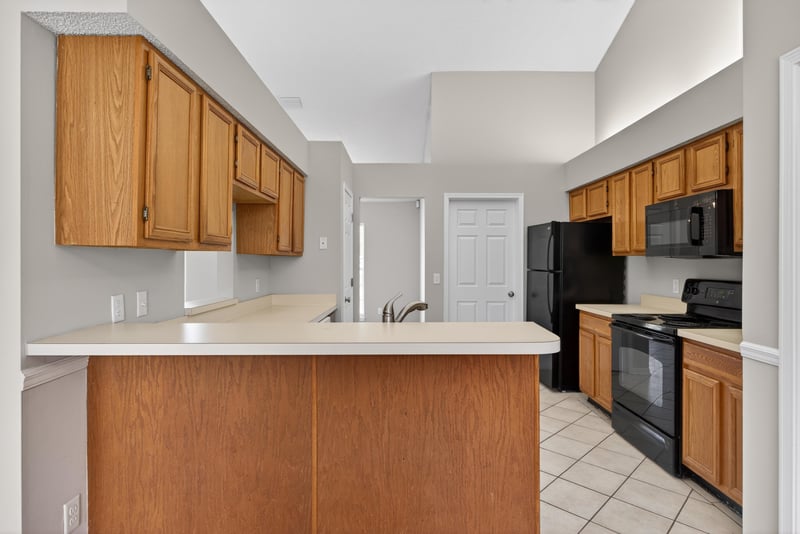 Photo 13 of 3550 Sheldrake Dr, Jacksonville, FL 32223, photographed by Megapixeler