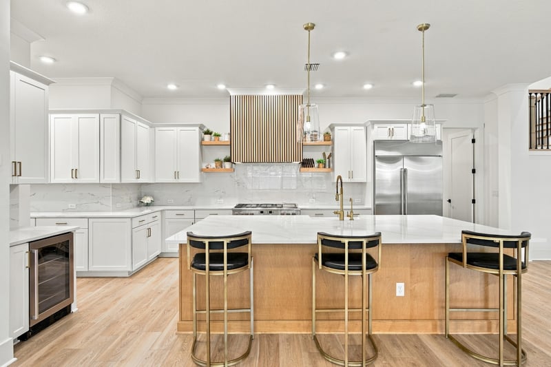Kitchen with large island and pendant lighting at 907 Seagrove Dr, Ponte Vedra Beach, FL 32081
