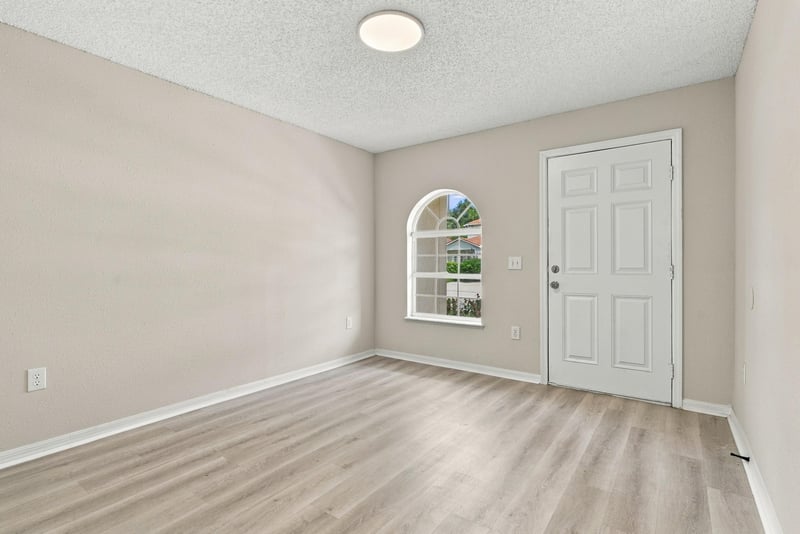 Photo 8 of 6614 Gentle Oaks Dr N, Jacksonville, FL 32244, photographed by Megapixeler
