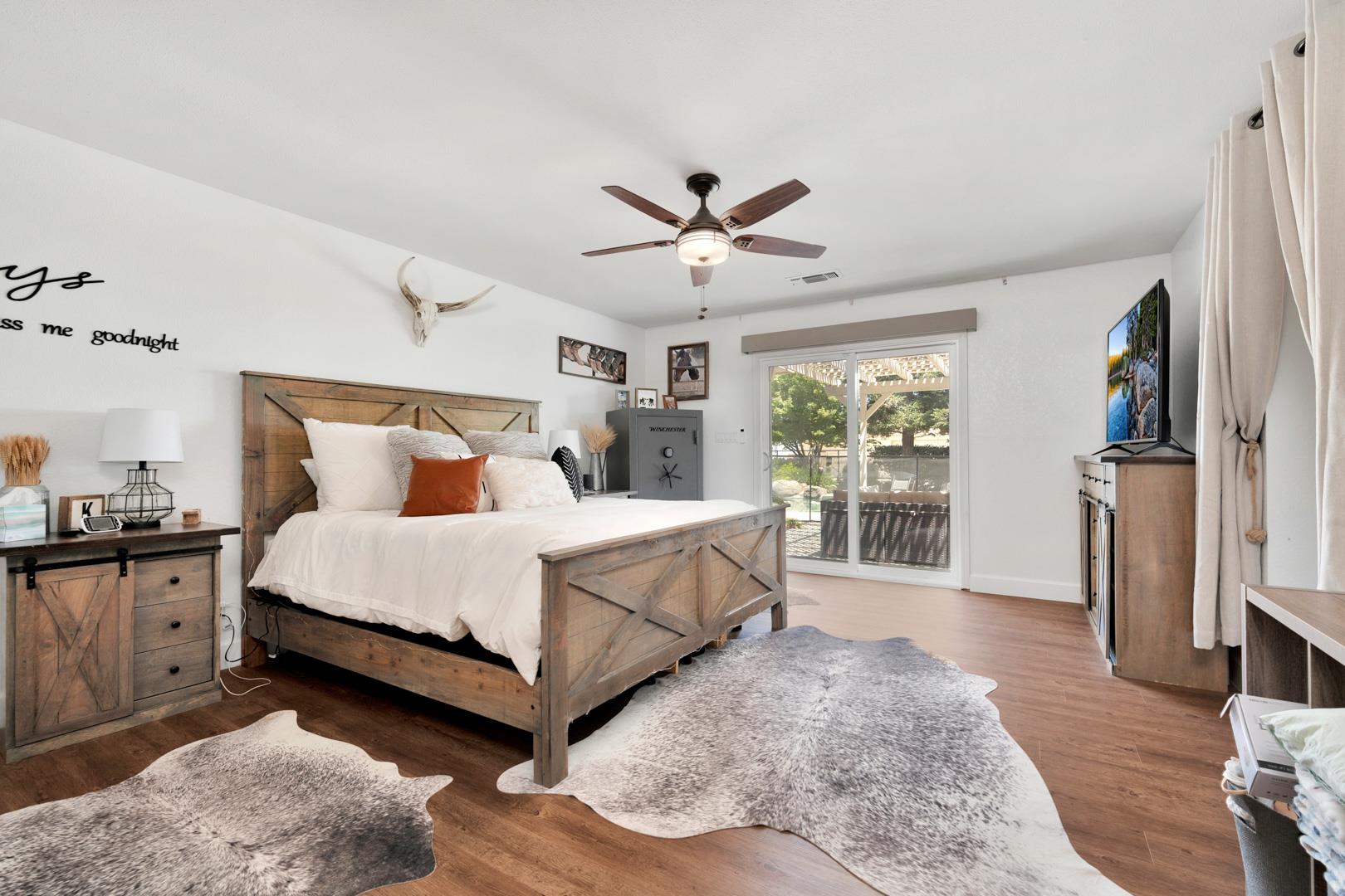 7856 S Del Rey Ave, photo 47