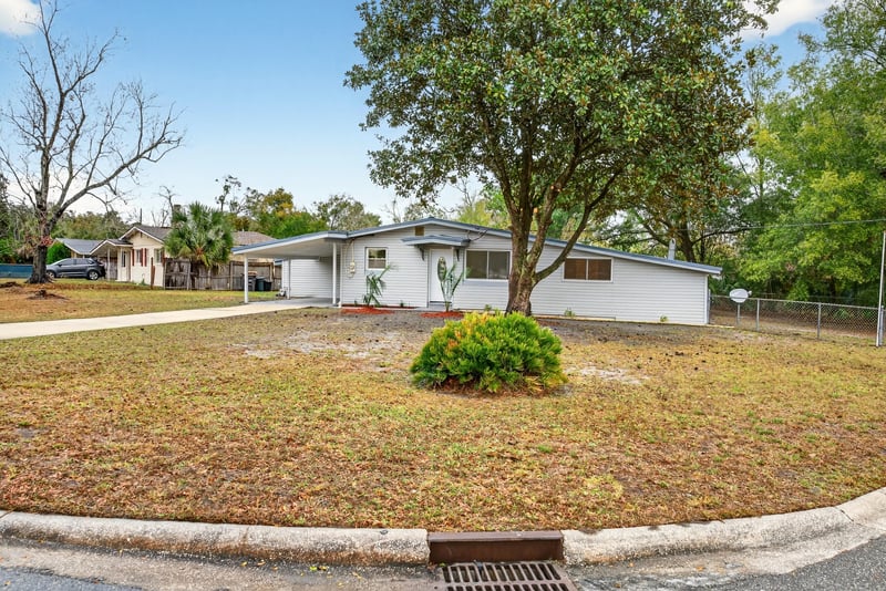 Photo 30 of 4725 Tango Ln W, Jacksonville, FL 32210, photographed by Megapixeler