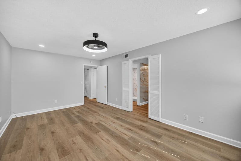 Photo 13 of 4915 Baymeadows Rd, Jacksonville, FL 32217, photographed by Megapixeler