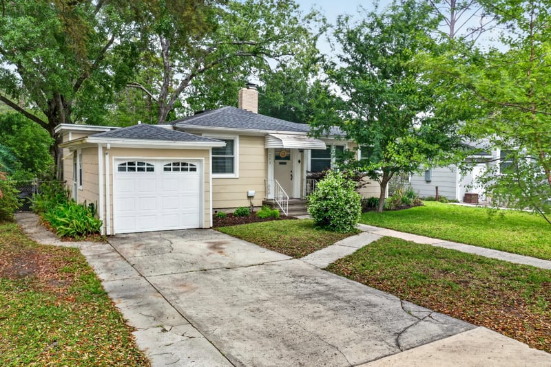 Photo 5 of 1573 Charon Rd, Jacksonville, FL 32205, photographed by Megapixeler