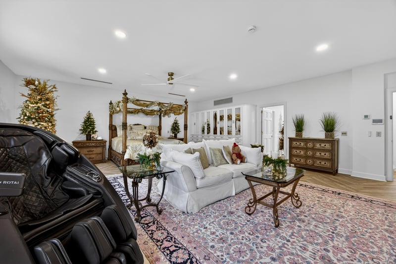 Primary Bed at 7987 Hollyridge Rd, Jacksonville, FL 32256