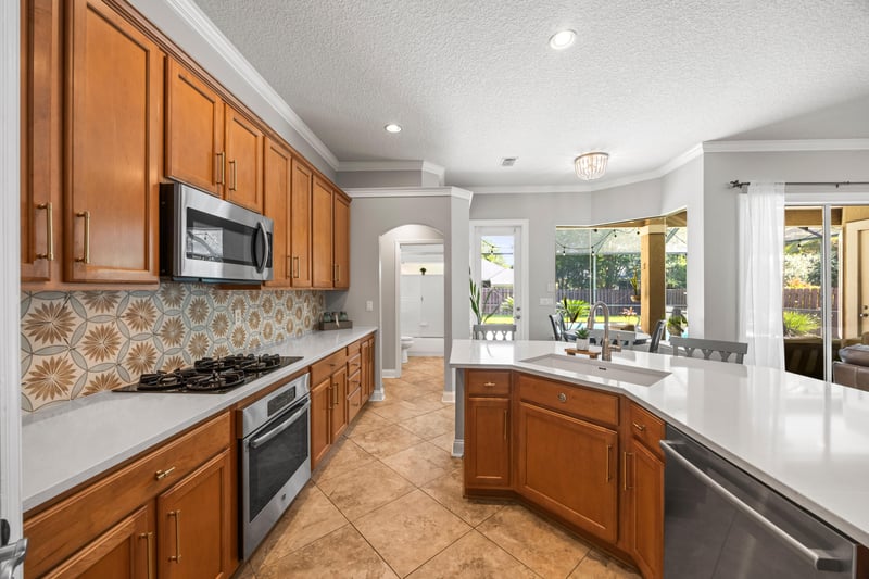 Photo 21 of 11719 Dartmoor Ct, Jacksonville, FL 32256, photographed by Megapixeler