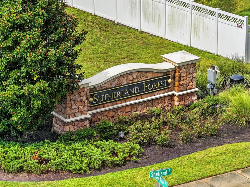 Sutherland Forest community entrance sign in St. Johns, FL