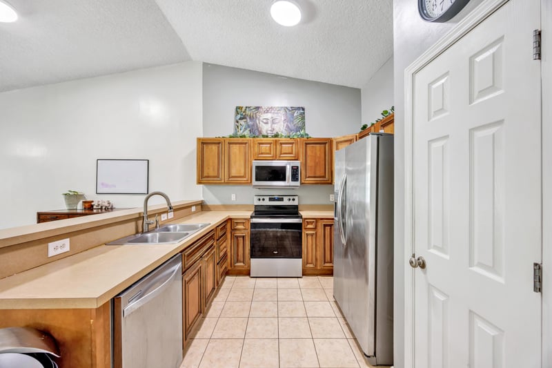 Photo 12 of 8336 Homeport Ct, Jacksonville, FL 32244, photographed by Megapixeler