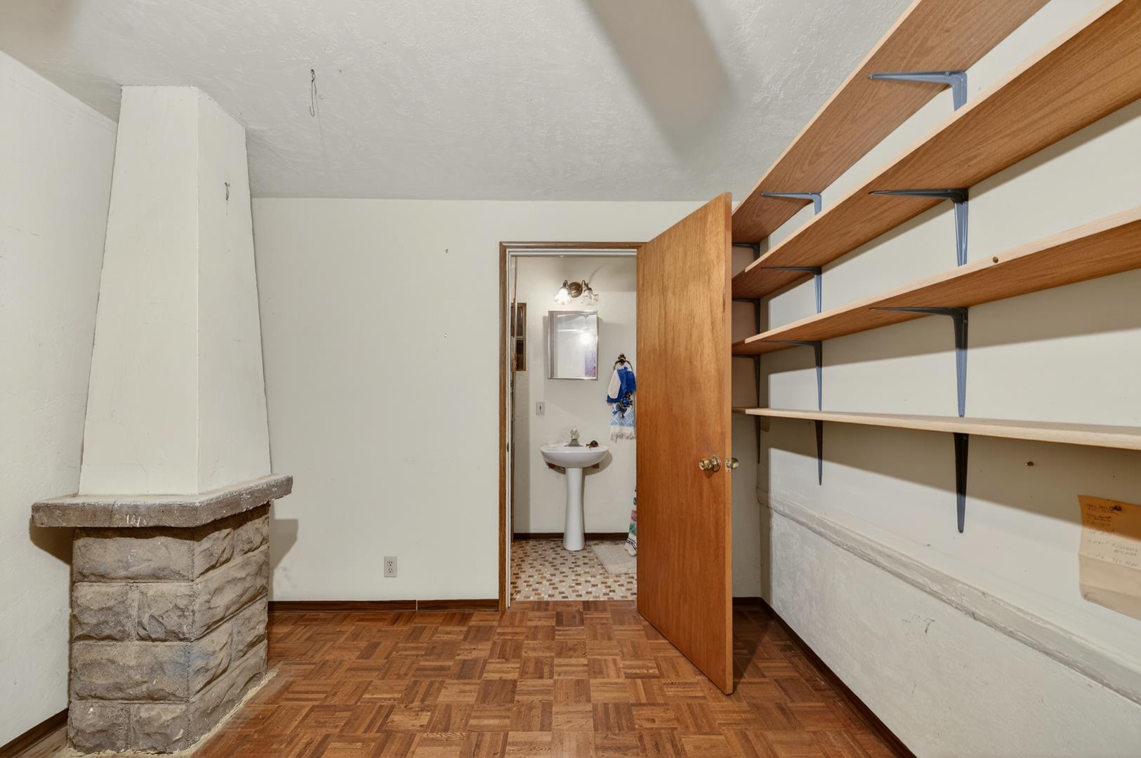 435 N Alta Ave, photo 36