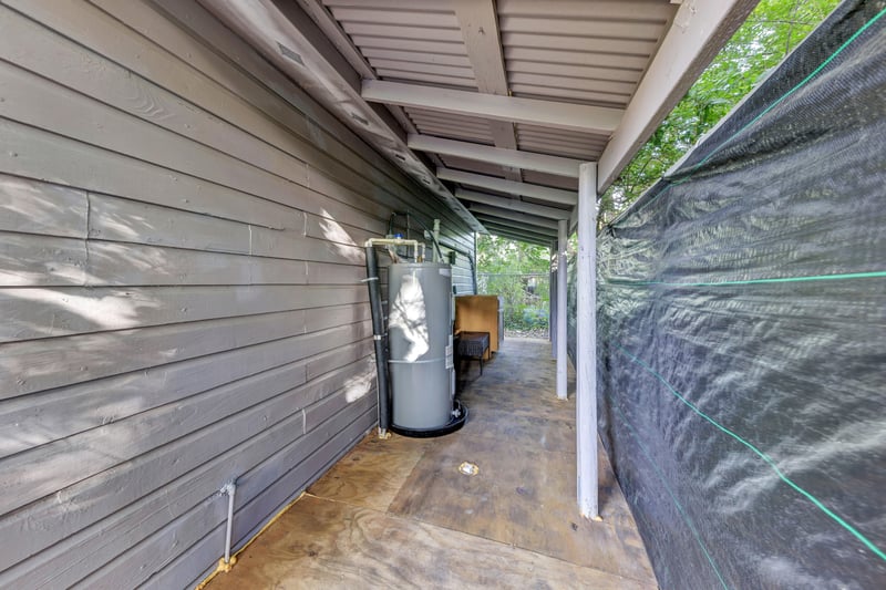 Photo 31 of 2867 Stonemont St, Jacksonville, FL 32207, photographed by Megapixeler